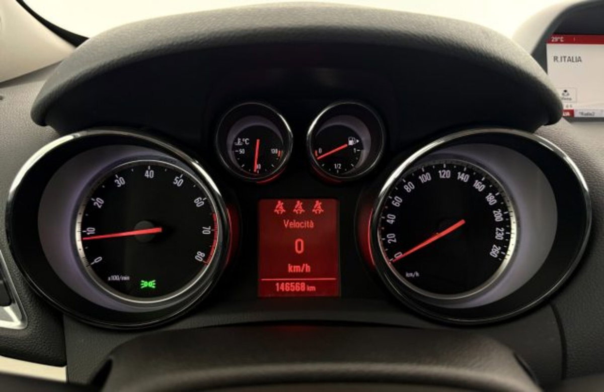Opel Mokka 1.4 Turbo GPL Tech 140CV 4x2 Cosmo b-Color (16)