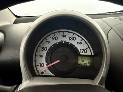 Toyota Aygo 1.0 12V VVT-i 5 porte (15)