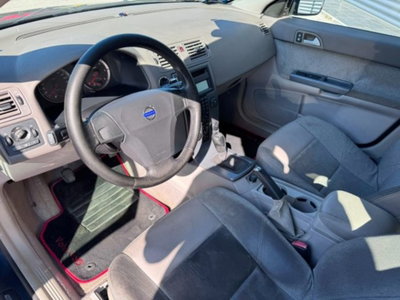 Volvo V50 2.0 D cat Kinetic (11)