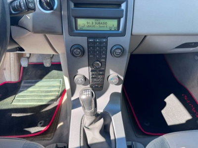 Volvo V50 2.0 D cat Kinetic (12)