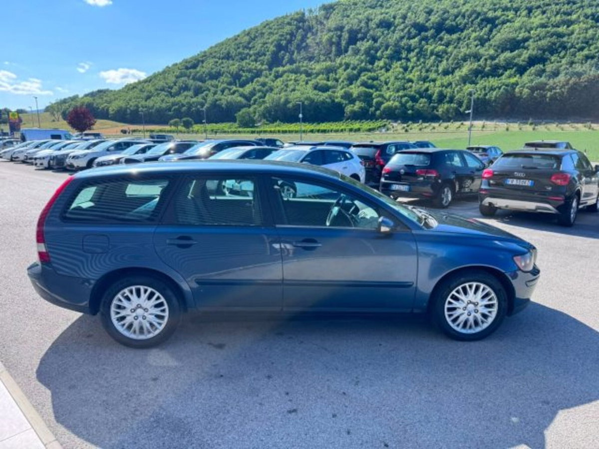Volvo V50 2.0 D cat Kinetic (4)
