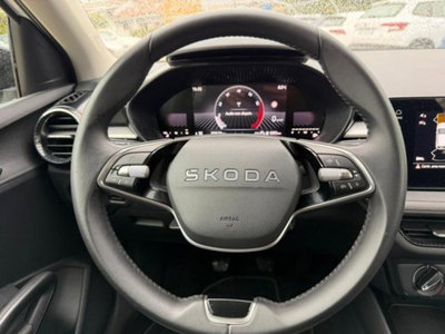 Skoda Fabia 1.0 tsi evo Young Edition 95cv (8)