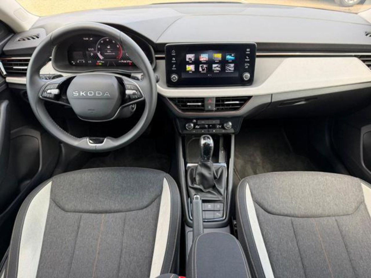 Skoda Scala 1.0 TSI 115 CV DSG Style (7)