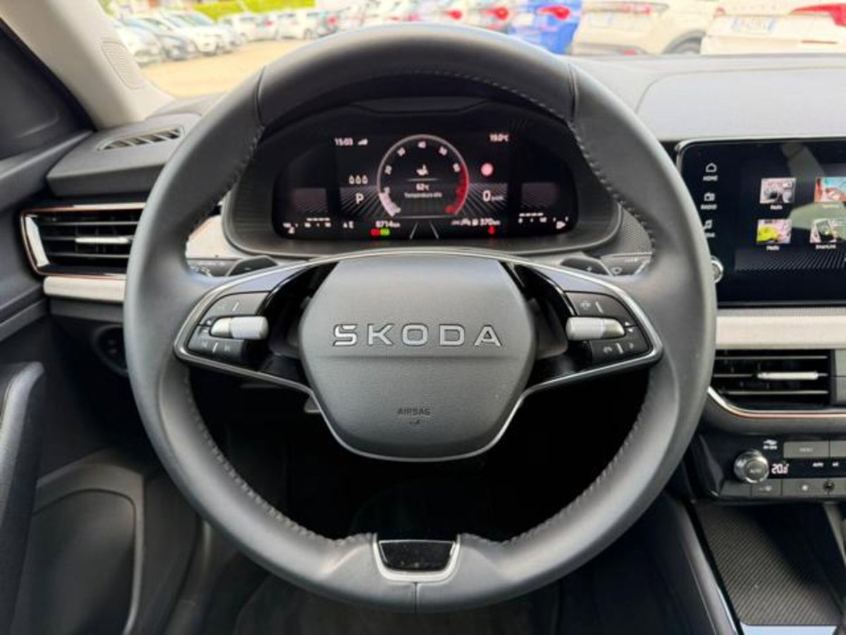 Skoda Scala 1.0 TSI 115 CV DSG Style (8)