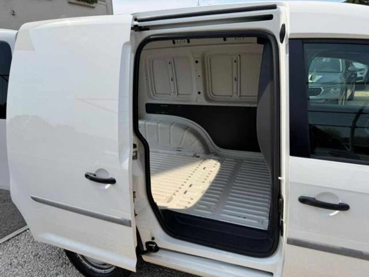 Volkswagen Veicoli Commerciali Caddy 2.0 TDI 102 CV Kombi Business (9)