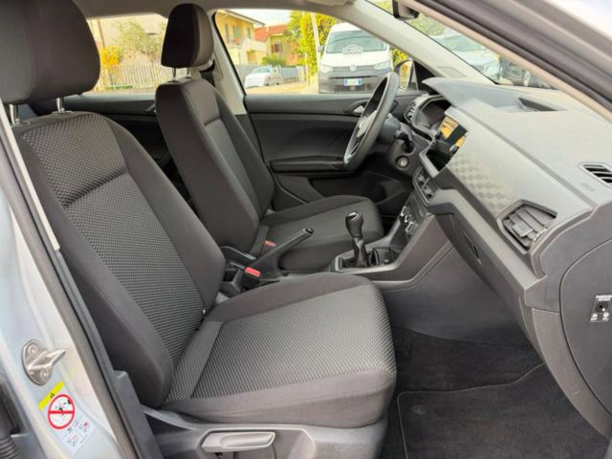 Volkswagen T-Cross 1.0 TSI Urban BMT (6)