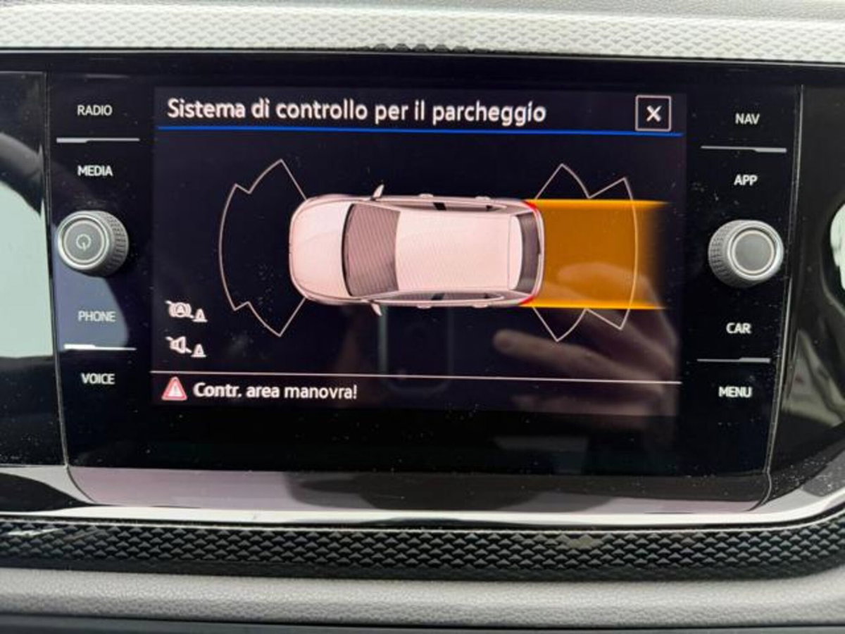 Volkswagen Polo 1.0 tsi Life 95cv (10)