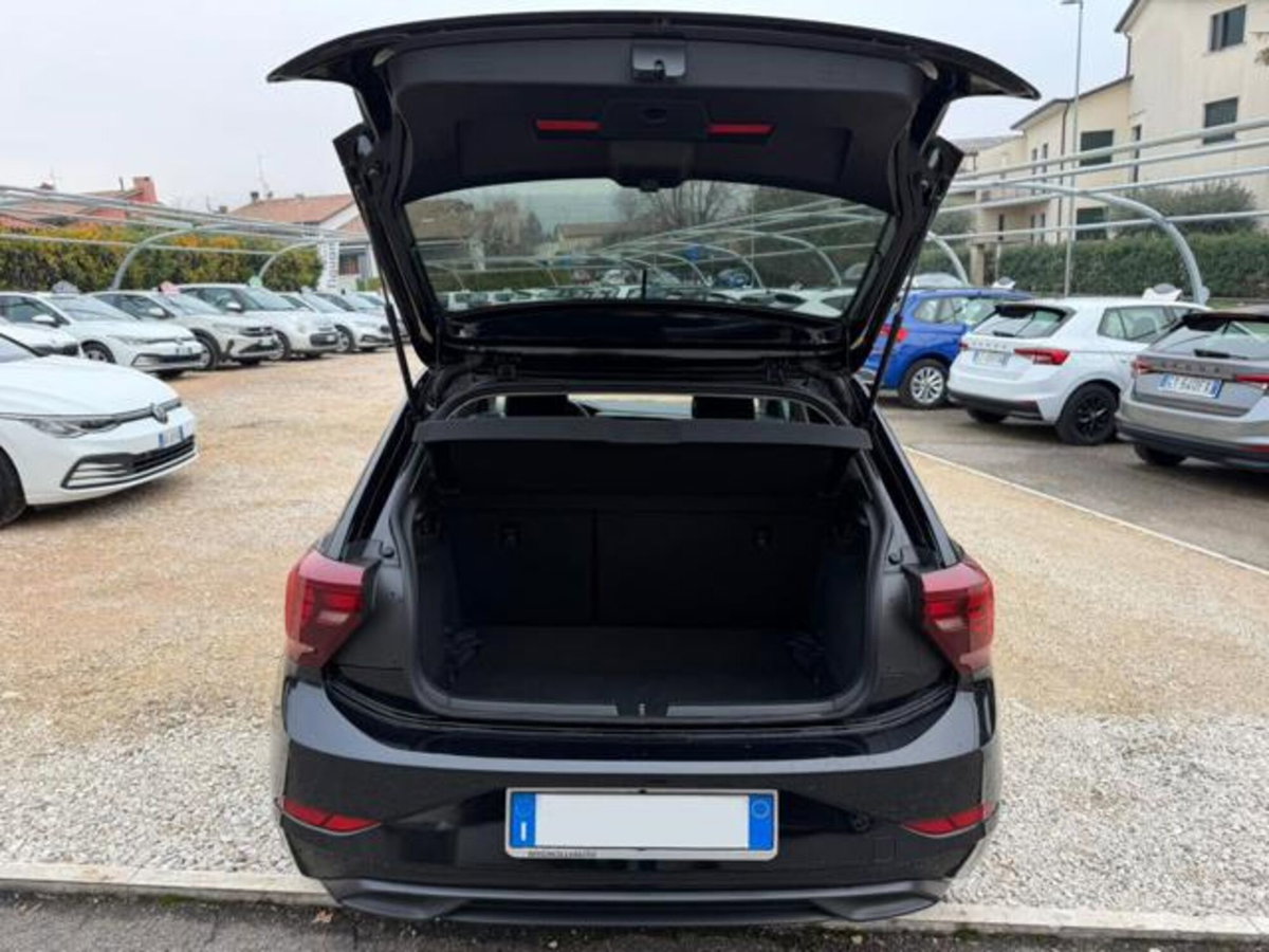 Volkswagen Polo 1.0 tsi Life 95cv (12)