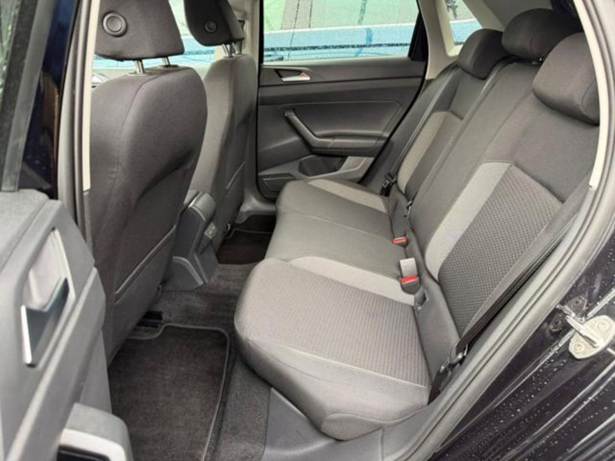 Volkswagen Polo 1.0 tsi Life 95cv (13)
