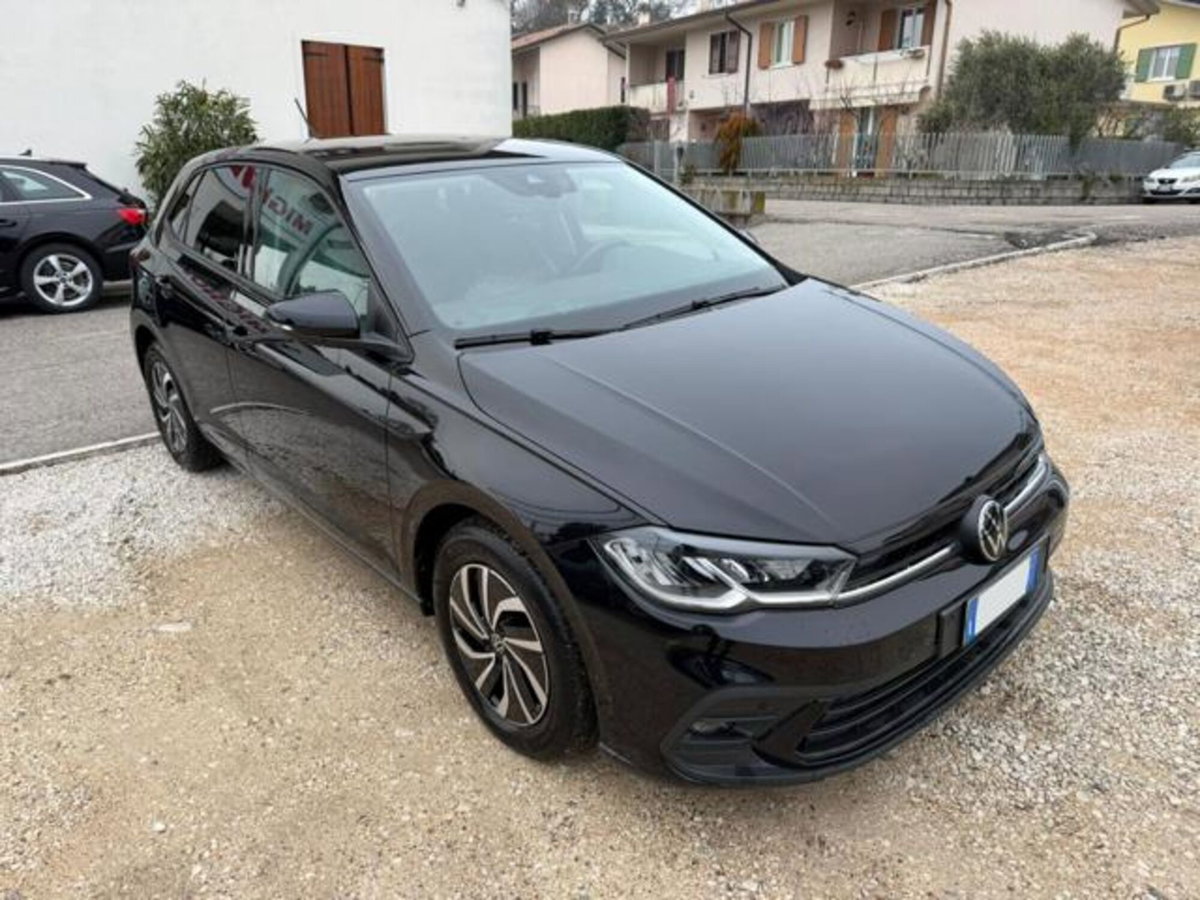 Volkswagen Polo 1.0 tsi Life 95cv (2)