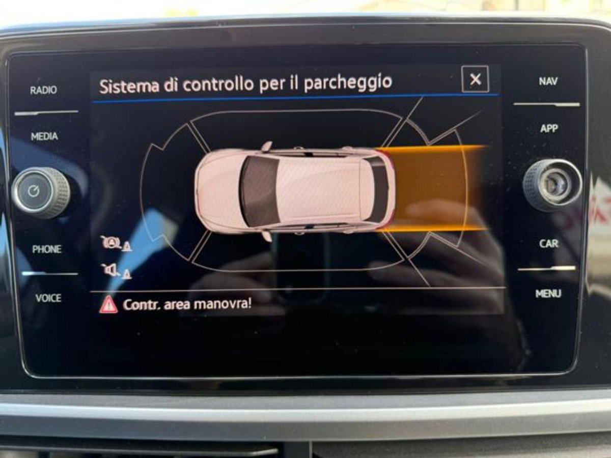 Volkswagen T-Roc 1.0 TSI Life (10)
