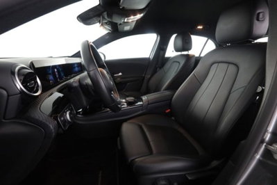 Mercedes-Benz Classe A 180 d Automatic Business (2)