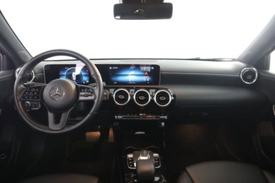 Mercedes-Benz Classe A 180 d Automatic Business (4)