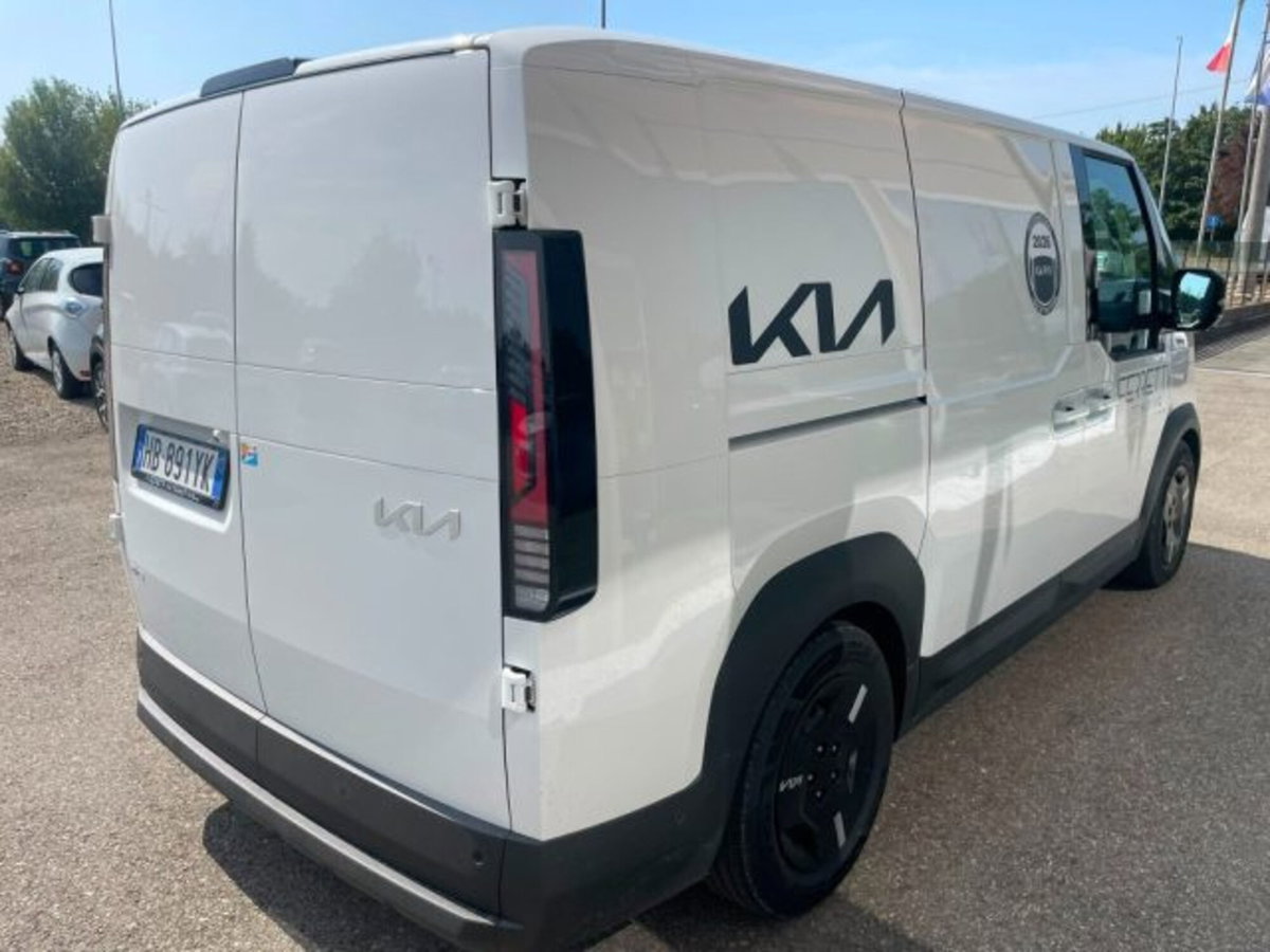 Kia PV5 c.fisso Scattolini 51.5kWh Business (6)