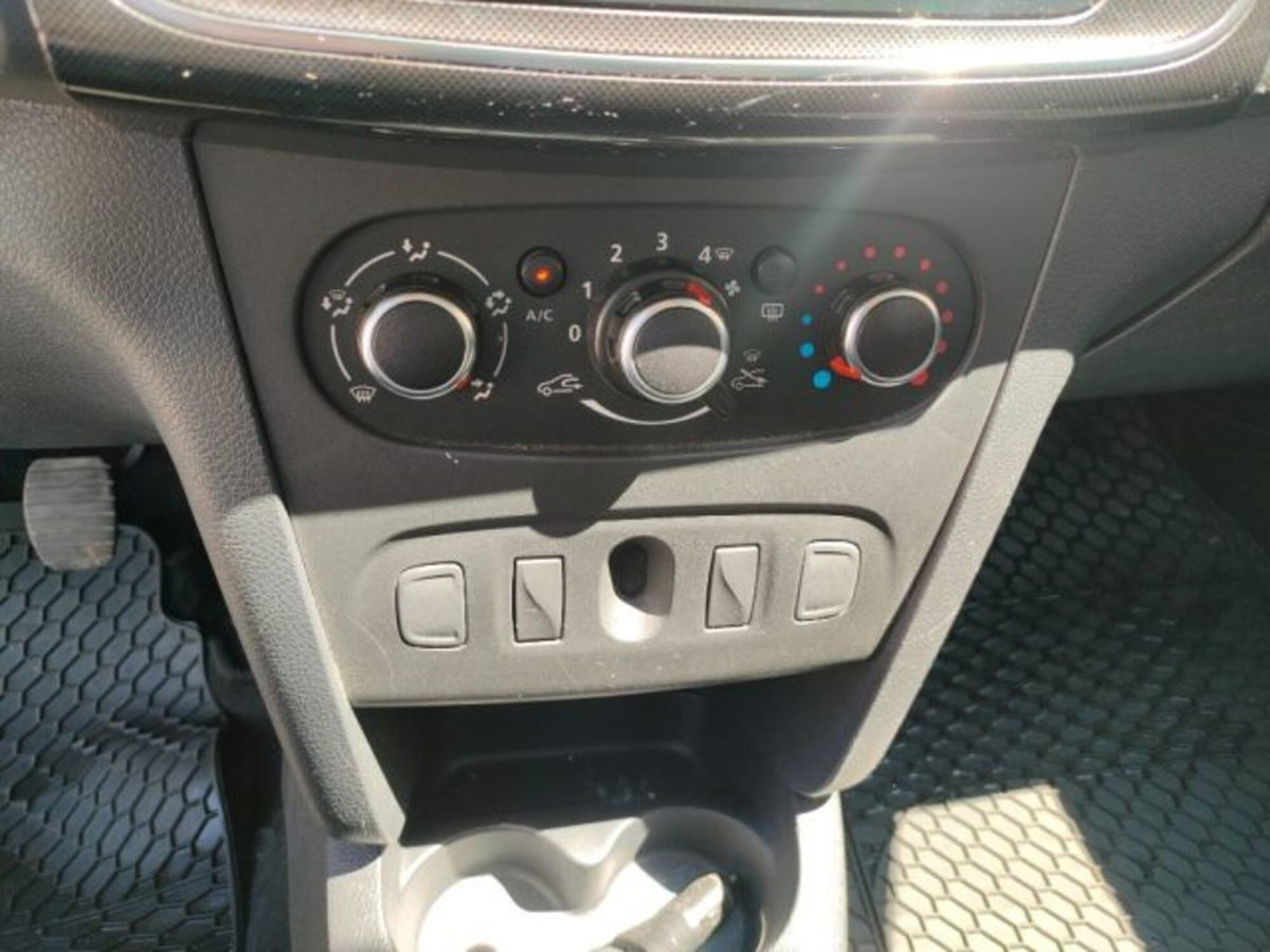 Dacia Sandero Streetway 1.0 TCe 100 CV ECO-G Comfort (11)