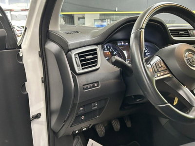 Nissan Qashqai 1.3 DIG-T 140 CV N-Connecta (11)