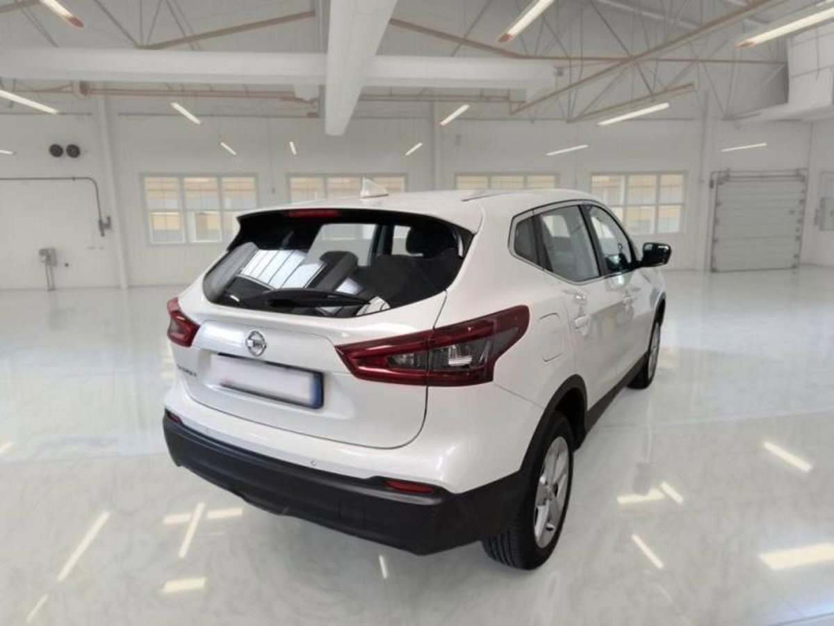 Nissan Qashqai 1.3 DIG-T 140 CV N-Connecta (4)