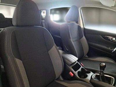 Nissan Qashqai 1.3 DIG-T 140 CV N-Connecta (9)