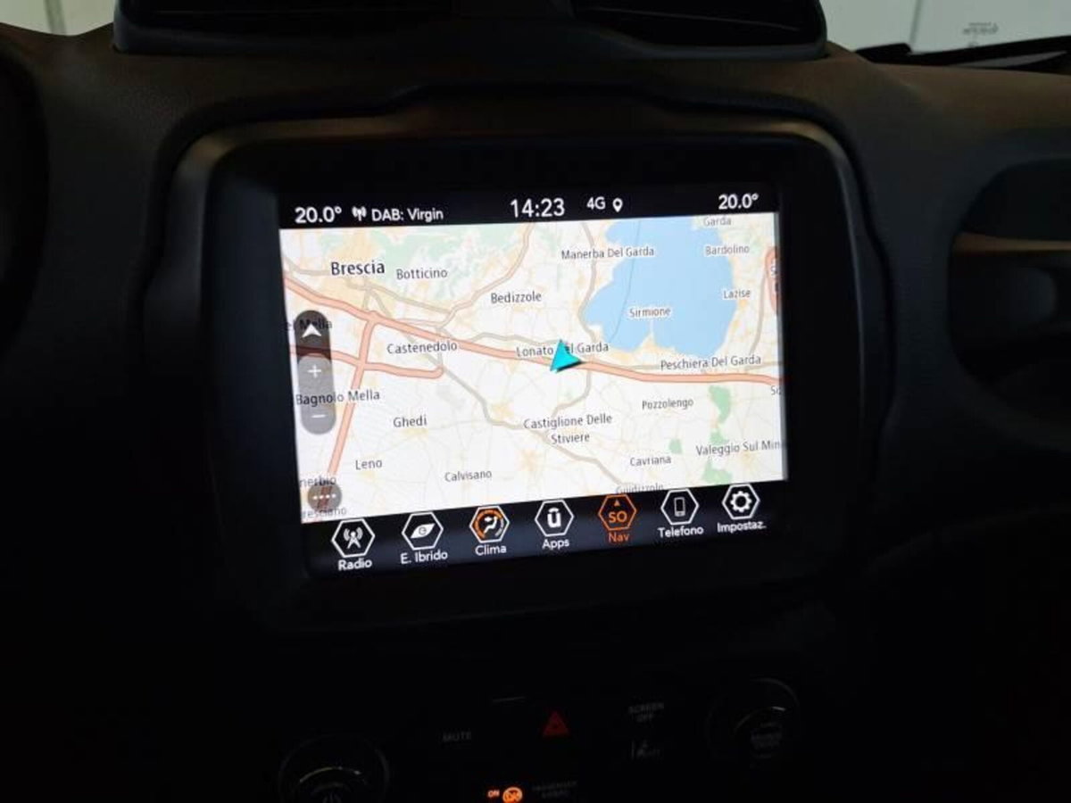Jeep Renegade 1.3 T4 190CV PHEV 4xe AT6 Business Plus (9)