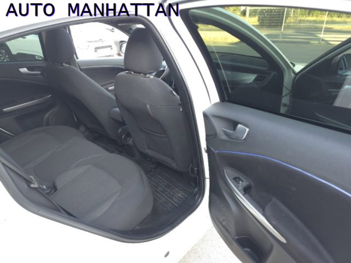 Alfa Romeo Giulietta 1.6 JTDm-2 Giulietta (10)