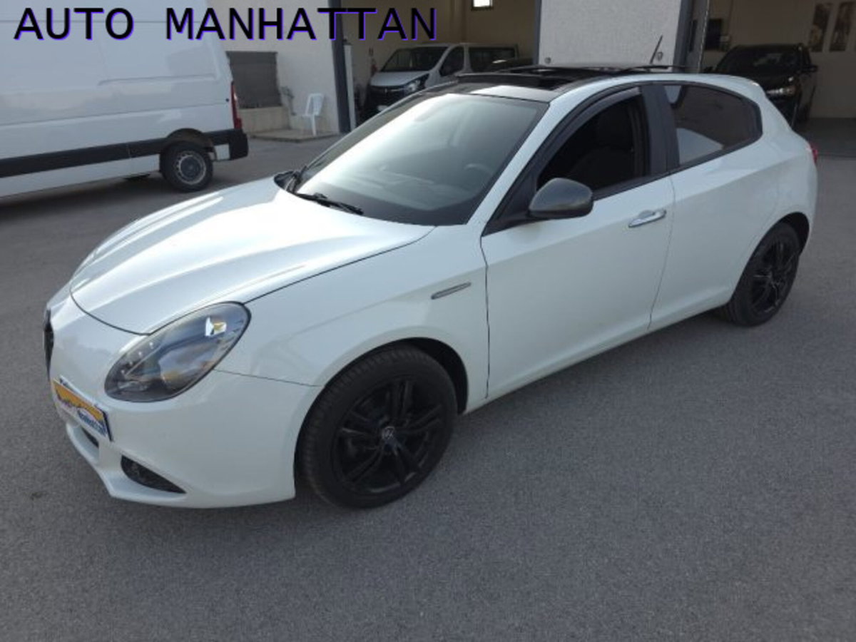 Alfa Romeo Giulietta 1.6 JTDm-2 Giulietta (2)