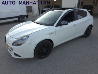 Alfa Romeo Giulietta 1.6 JTDm-2 Giulietta (2)