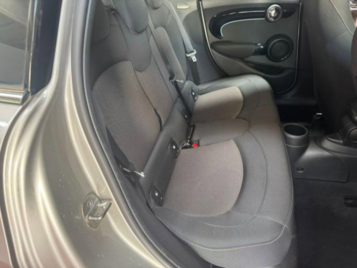 MINI Mini 1.5 Cooper Yours 5 porte (6)