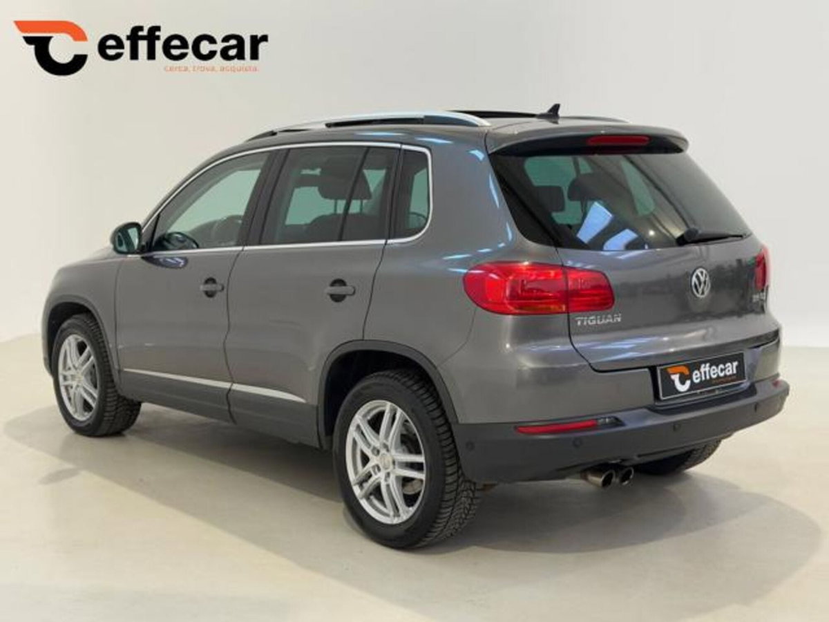 Volkswagen Tiguan 2.0 TSI 210CV 4MOTION DSG R-Line (4)