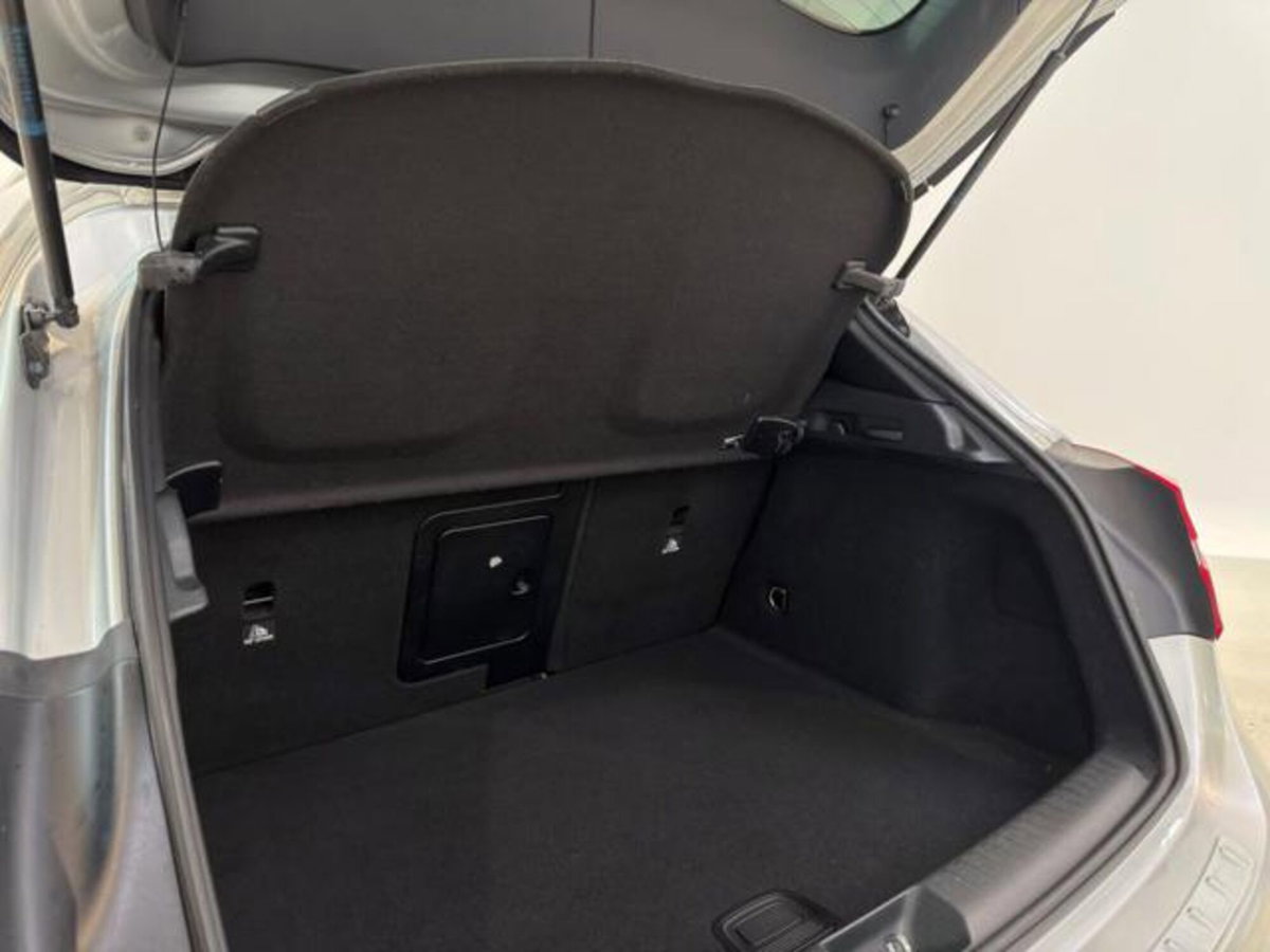 Mercedes-Benz GLA SUV 220 d Automatic 4Matic Premium (14)