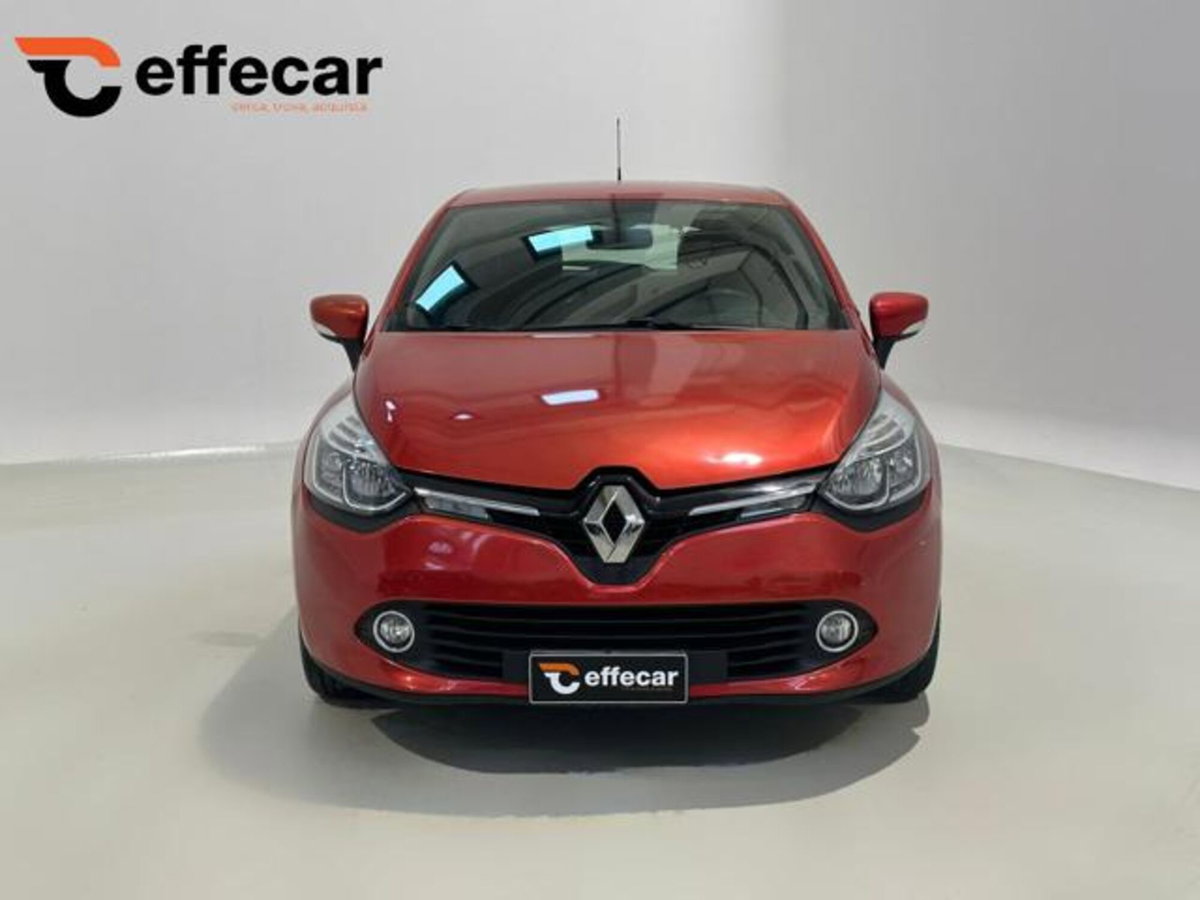 Renault Clio 1.5 dCi 90CV 5 porte Luxe (2)
