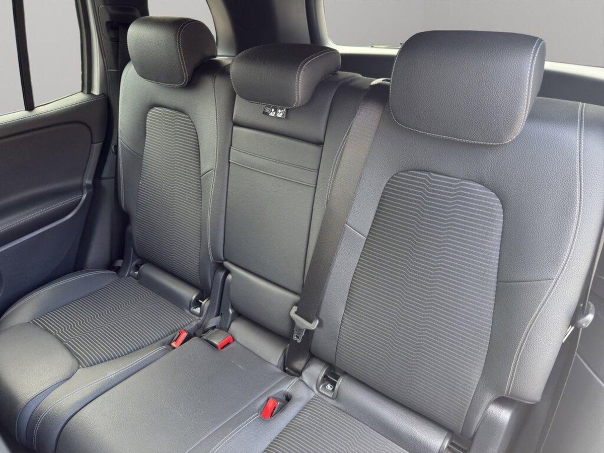 Mercedes-Benz GLB 200 d Automatic 4Matic Sport Plus (15)