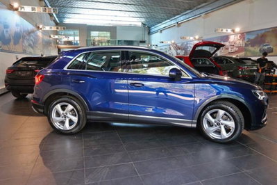 Audi Q3 35 2.0 tdi Business Advanced s-tronic (10)