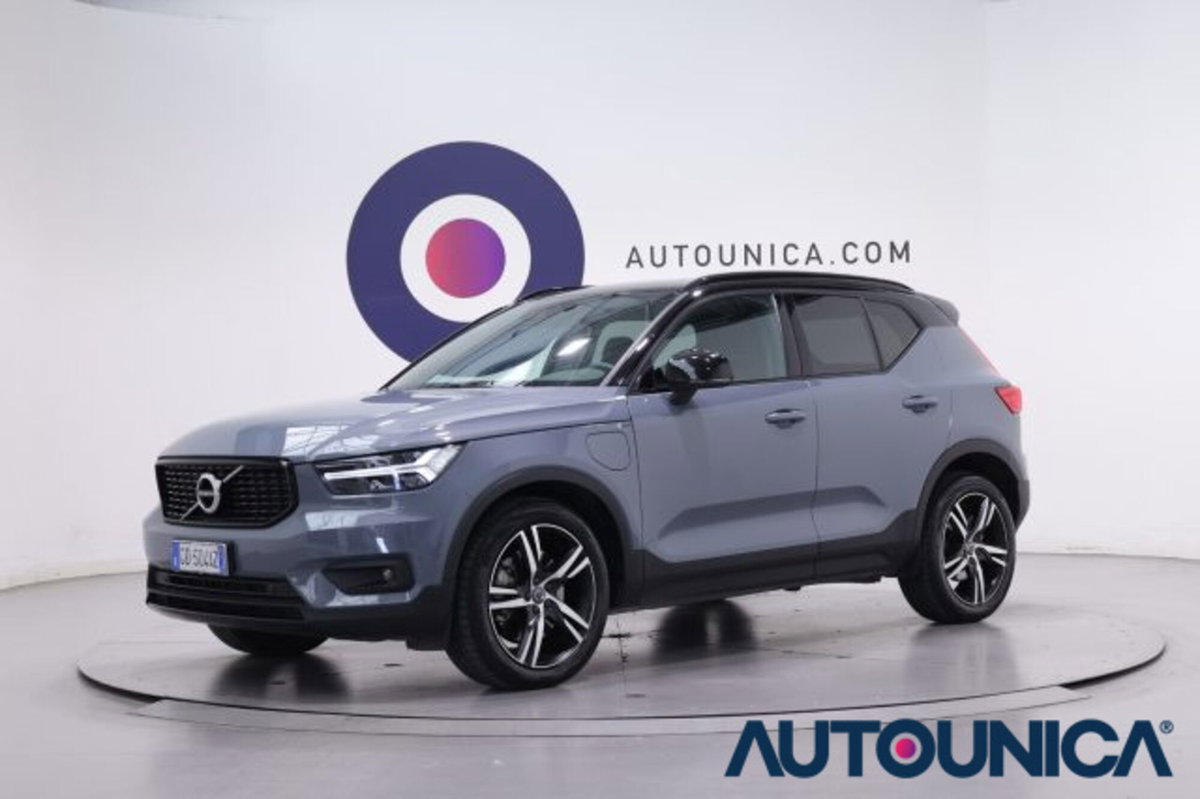 Volvo XC40 T5 Recharge Plug-in Hybrid R-design