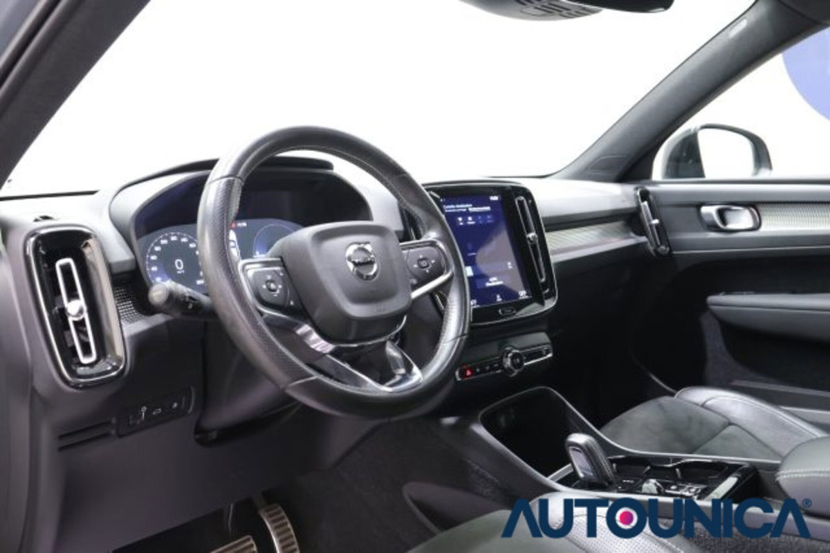 Volvo XC40 T5 Recharge Plug-in Hybrid R-design (5)