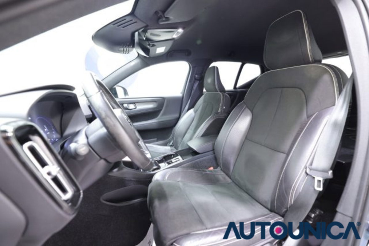 Volvo XC40 T5 Recharge Plug-in Hybrid R-design (6)