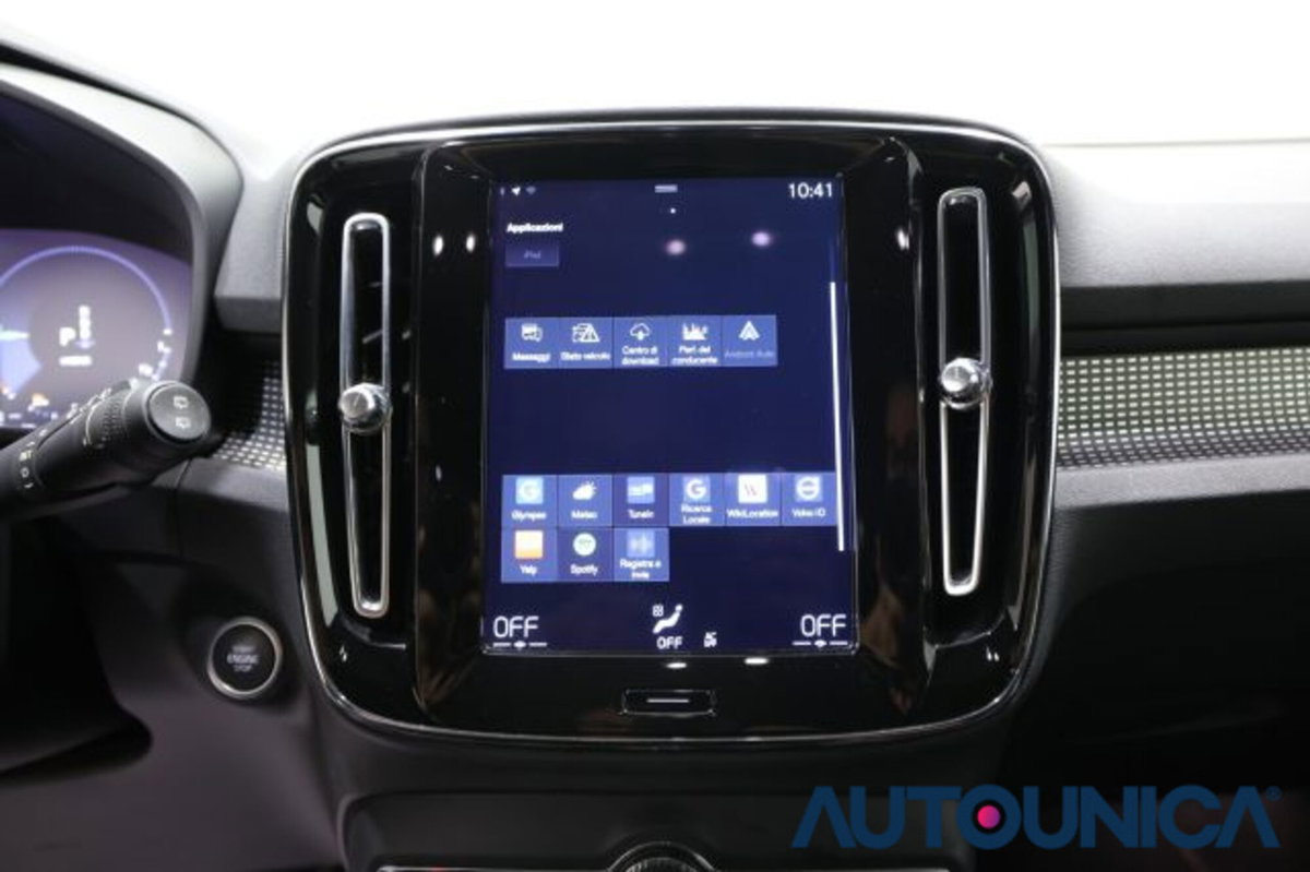 Volvo XC40 T5 Recharge Plug-in Hybrid R-design (9)