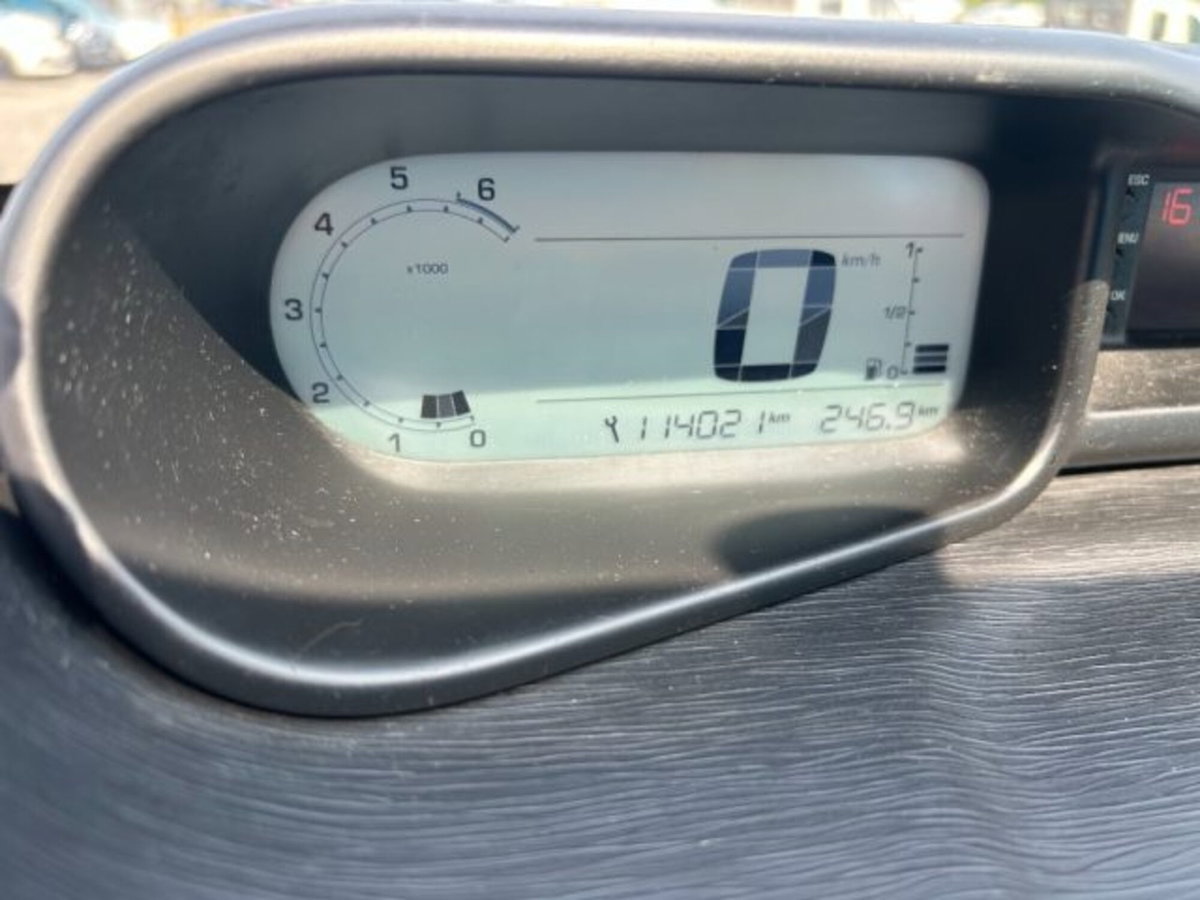 Citroen C3 Picasso 1.4 VTi 95 Attraction (11)