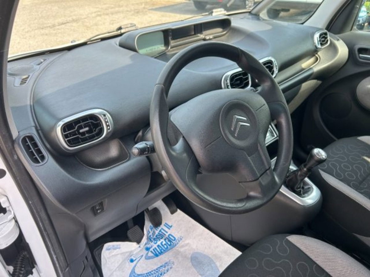 Citroen C3 Picasso 1.4 VTi 95 Attraction (6)