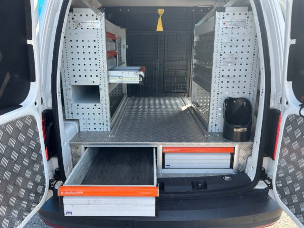 Volkswagen Veicoli Commerciali Caddy 2.0 TDI 122 CV 4MOTION Kombi (13)