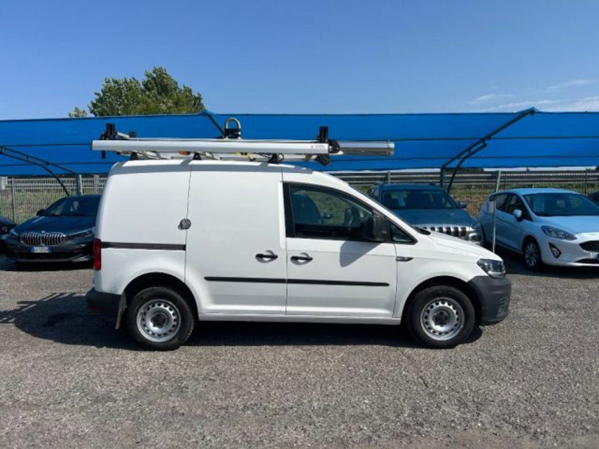 Volkswagen Veicoli Commerciali Caddy 2.0 TDI 122 CV 4MOTION Kombi (3)