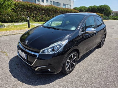 Peugeot 208 100 S&S 5 porte Signature