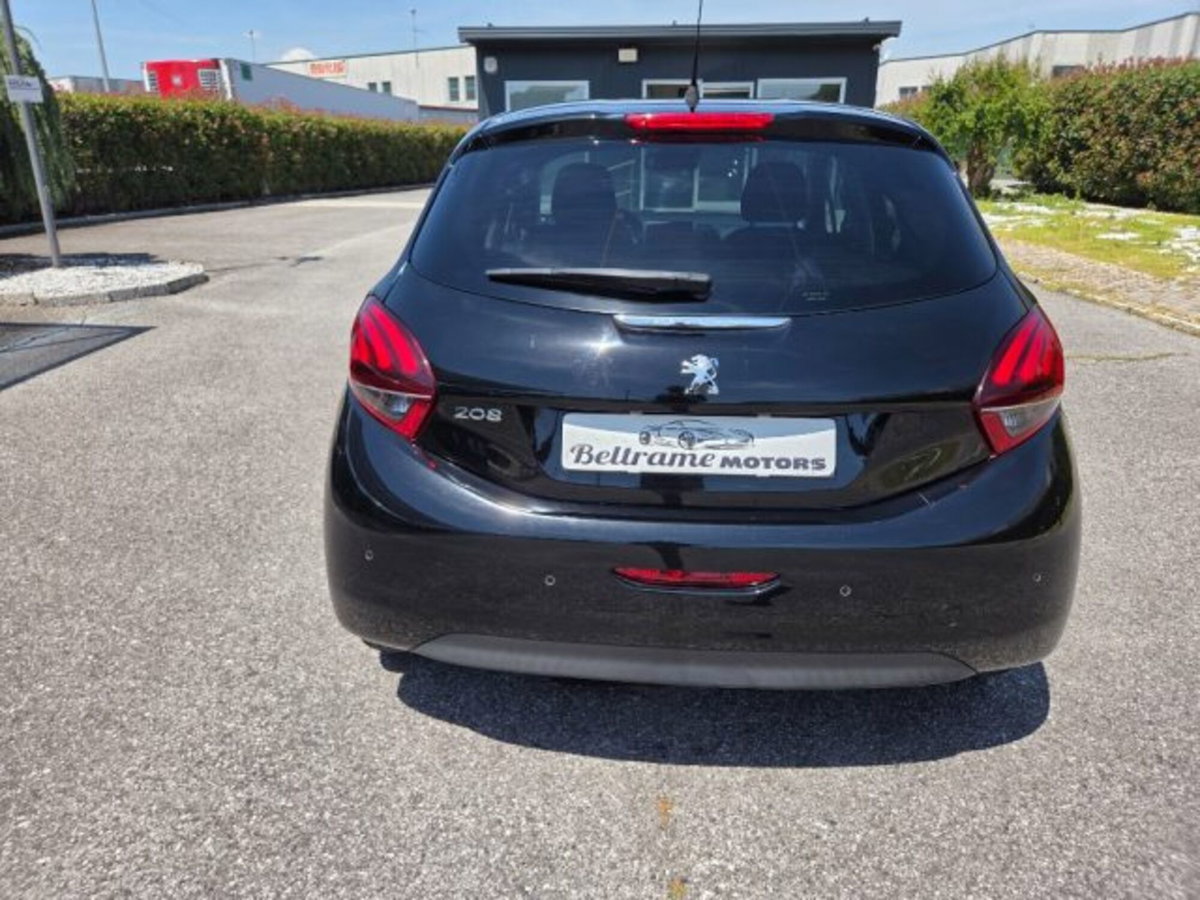 Peugeot 208 100 S&S 5 porte Signature (6)