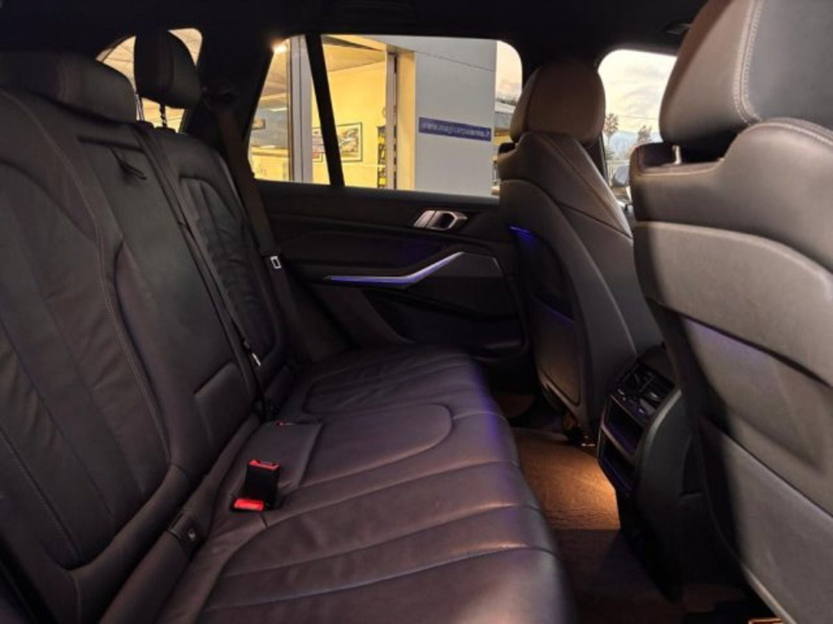 BMW X5 xDrive30d Msport (7)