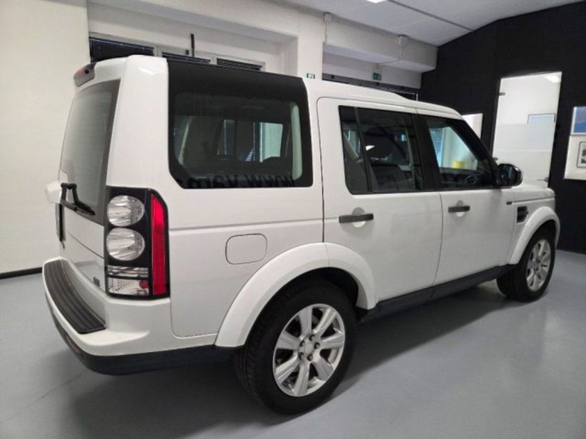 Land Rover Discovery 4 3.0 TDV6 211CV SE (4)