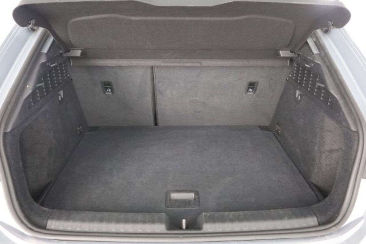 Audi A3 Sportback 30 TDI S tronic Business (6)