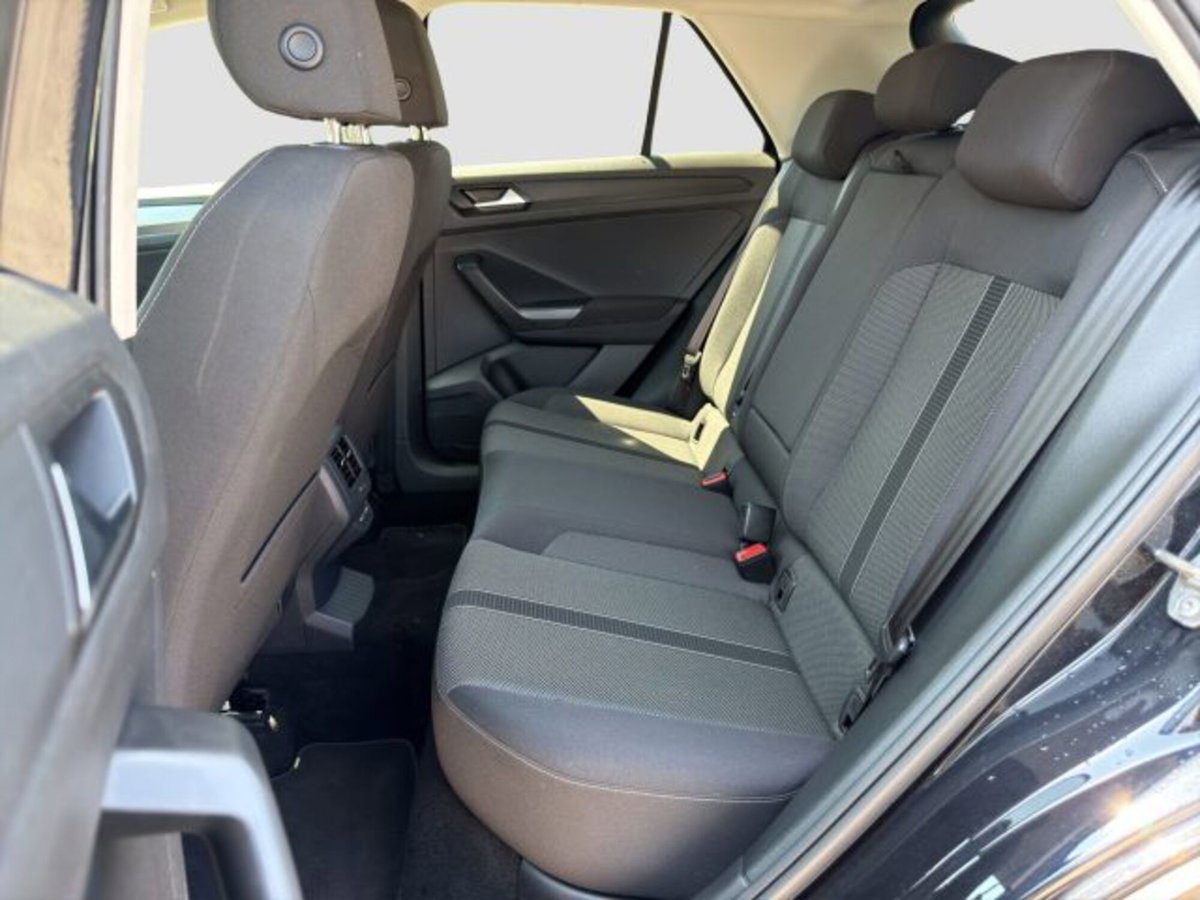 Volkswagen T-Roc 1.5 tsi Life dsg (11)
