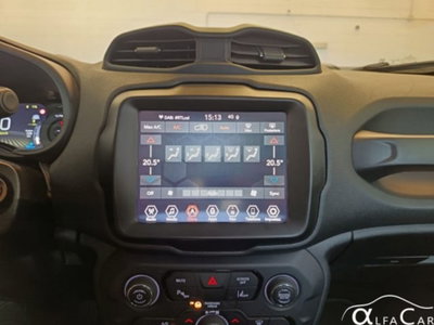 Jeep Renegade 1.3 T4 190CV PHEV 4xe AT6 Limited (14)