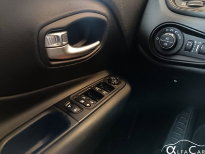 Jeep Renegade 1.3 T4 190CV PHEV 4xe AT6 Limited (16)