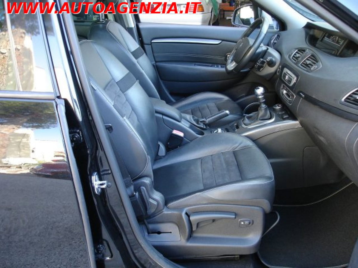 Renault Scenic E-Tech Electric XMod Cross 1.5 dCi 110CV Wave (10)