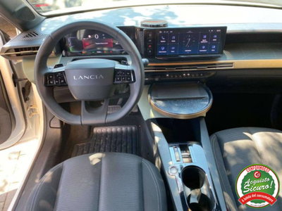 Lancia Ypsilon 1.2 mhev LX 110cv e-dct (9)